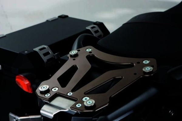 Support Top-Case (titane-or) pour Suzuki V-Strom 650 BJ. 2012-2016