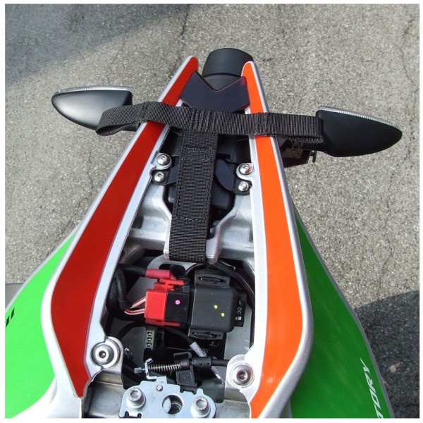 Kriega US-Drypack Kit de montage pour Aprilia Tuono V4 Factory / RR & RSV4 RF / RR