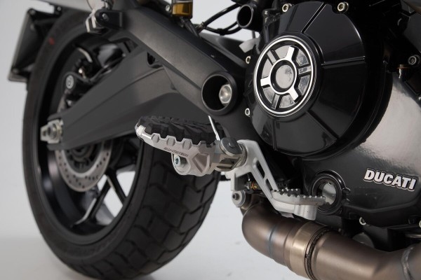 SW-Motech EVO Kit repose-pieds modèles Ducati / Benelli TRK 502 X (18-)