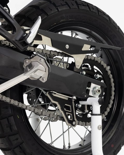 Protection de chaîne inférieure pour Yamaha Ténéré 700