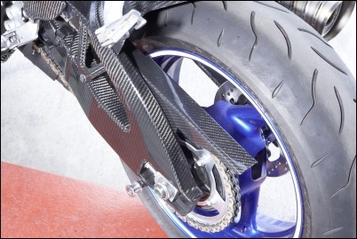 Protège chaîne, carbone pour Suzuki GSX-R750 BJ. 2008-2010/ GSX-R600 BJ. 2008-2010