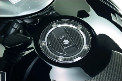 Protection de bouchon de réservoir, look carbone pour Suzuki GW250 Inazuma BJ. 2013-2015