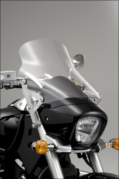 Pare-brise court pour Suzuki M1500 BJ. 2009-2010