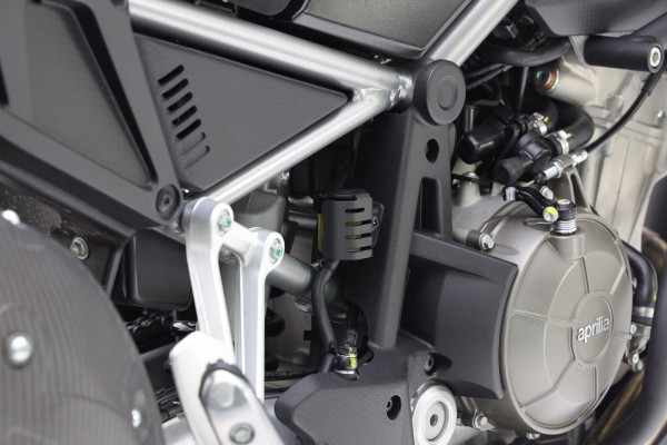 Protection pour le réservoir de liquide de frein arrière pour Aprilia Tuareg 660