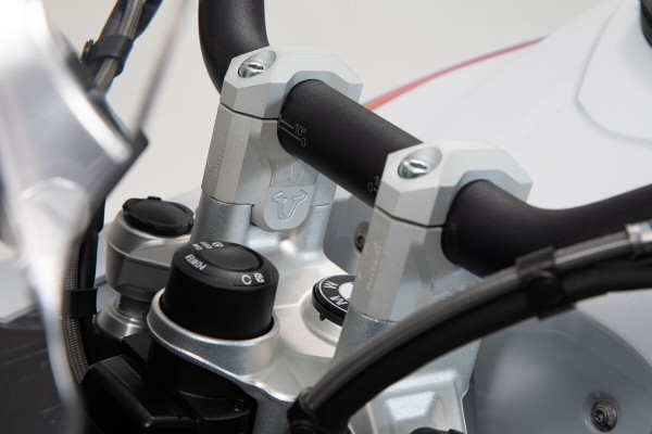 SW-Motech Réhausse de guidon, argent pour guidon Ø 32 mm, H=40 mm pour BMW R 1250 GS /Adventure - SW Motech